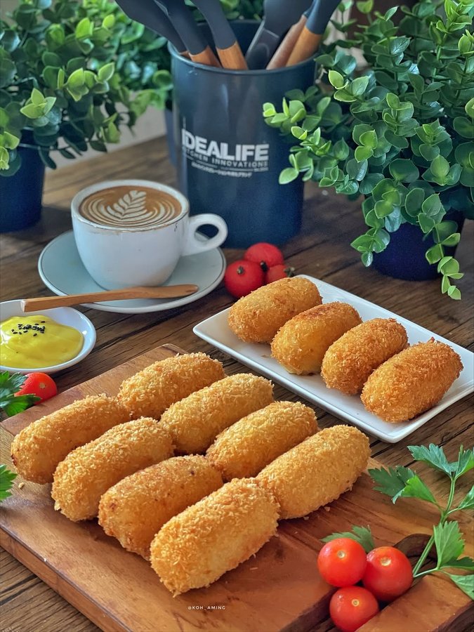 Instagram post by @koh_aming for idealifeonline. Caption reads: .
.
[ KROKET BELANDA ]
.
Salah satu whistlist ku....