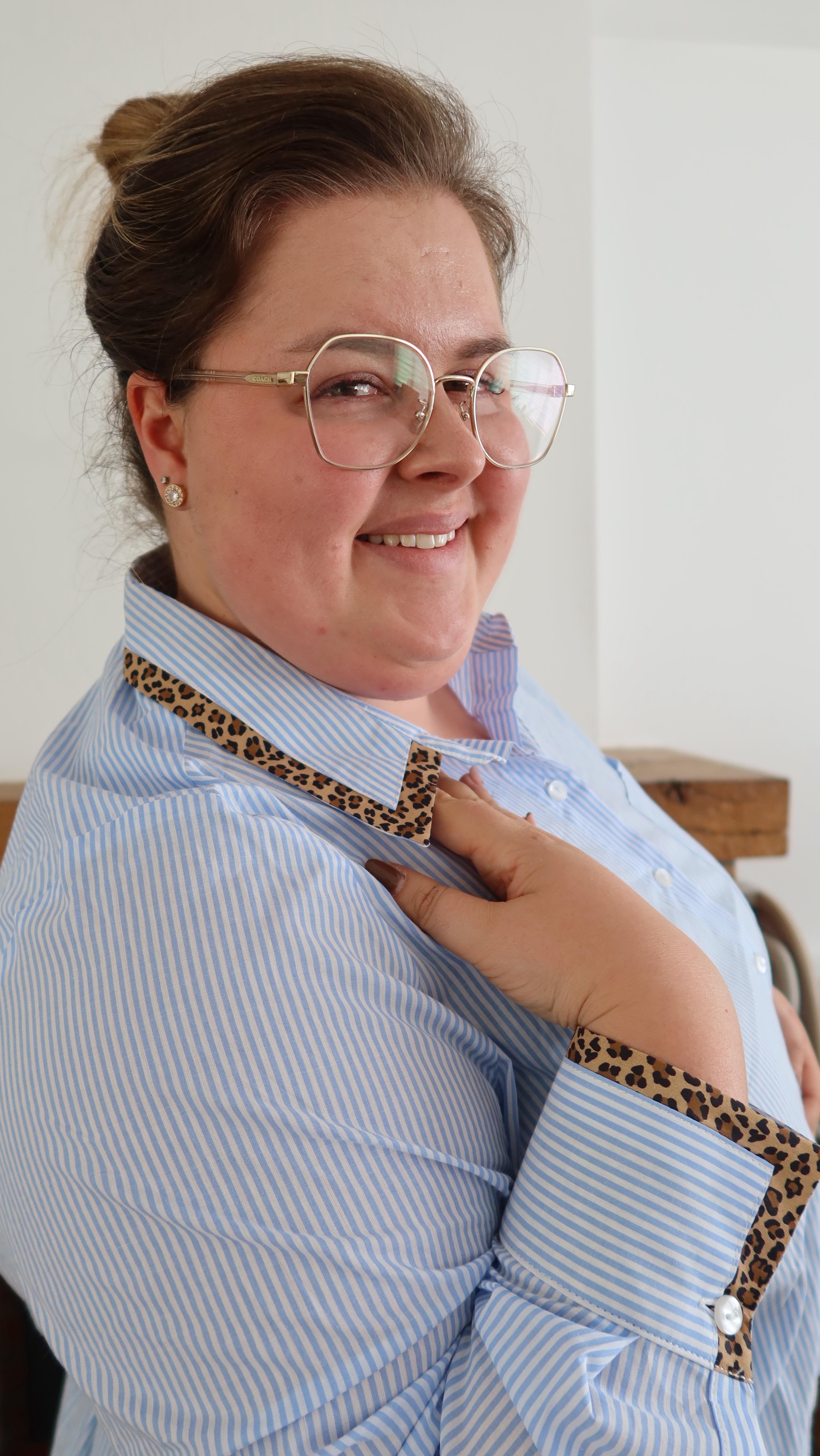 Instagram post by @de_gombeertjes for Ulla Popken. Caption reads: [...] vibes ✨ Welke kies jij? 

Publiciteit....