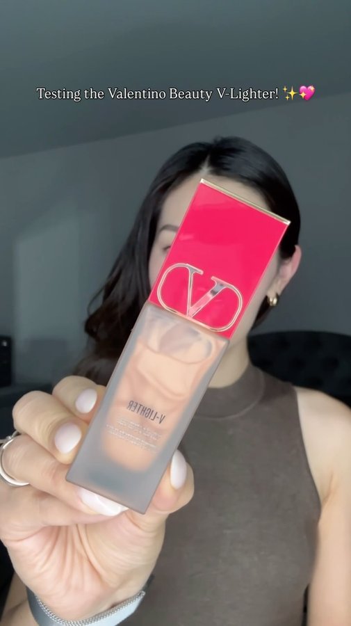 Instagram post by @arvika_j for College Fashionista. Caption reads: Obsessed with the Valentino Beauty V-Lighter! ✨....