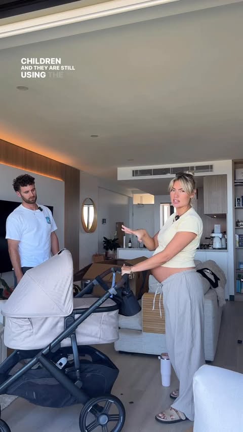 Instagram post by @sineadheg for UPPAbaby. Caption reads: [...] my Influencing 😂

We decided on the....