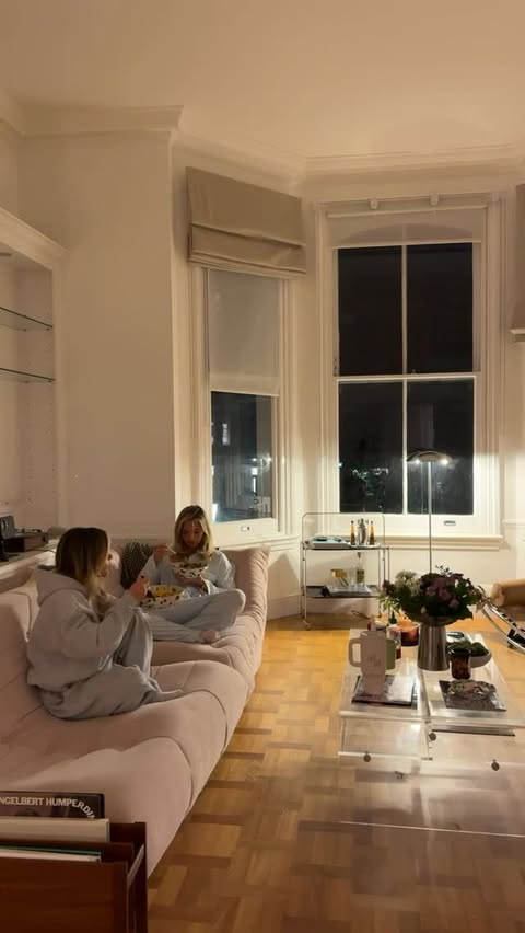 Instagram post by @jasmingreenx for air up. Caption reads: doing things that fill up my cup 🩰☁️☁️
p.s @airup....