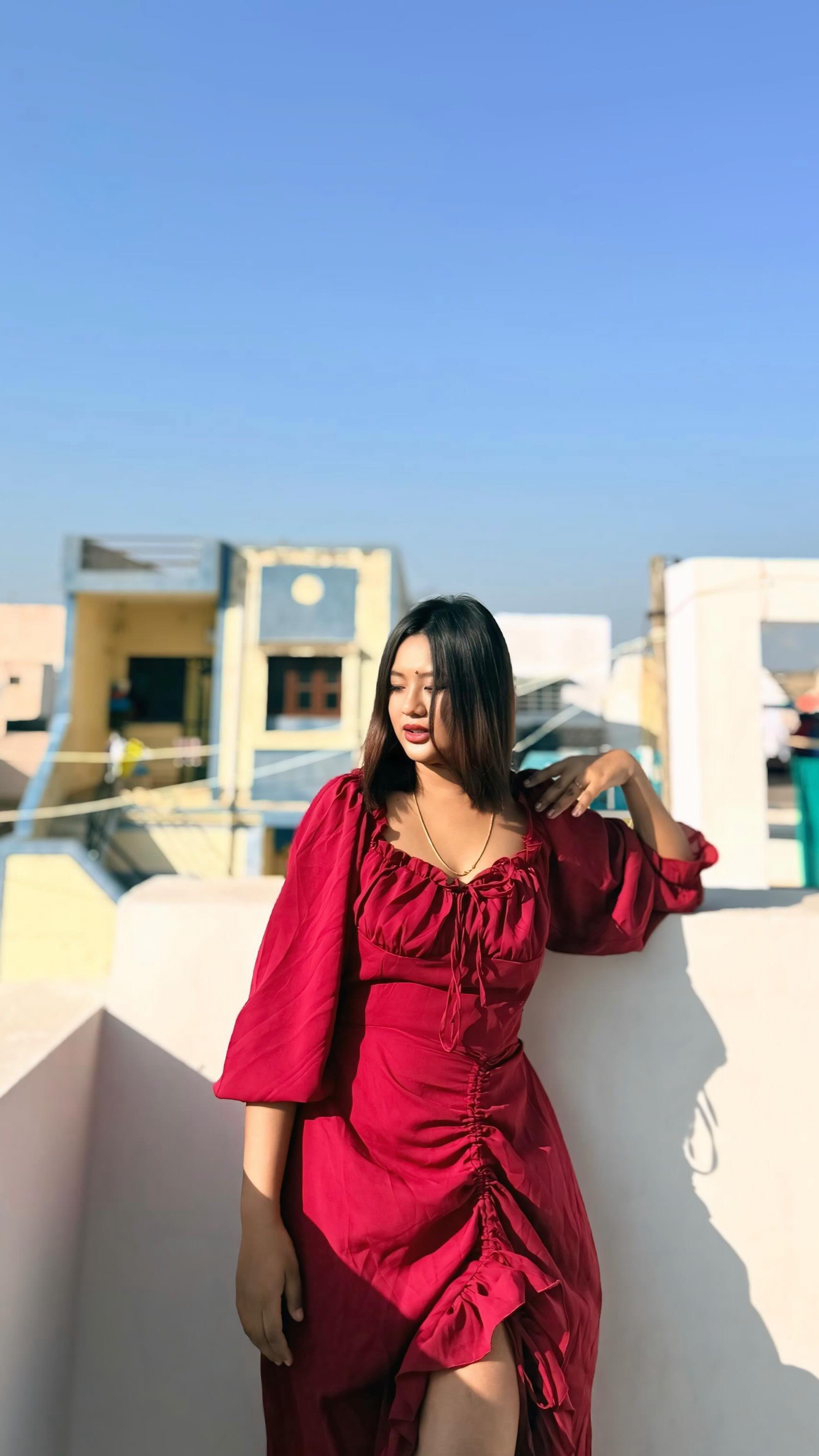 Instagram post by @kajalningthouja for everteen. Caption reads: everteen pantyliners🌸 Buying links Amazon:- [...].