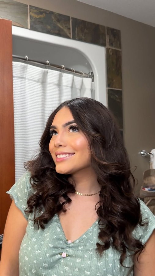 Instagram post by @jasmineeileenn for DERMA•E. Caption reads: [...] to try out some new skincare products.....