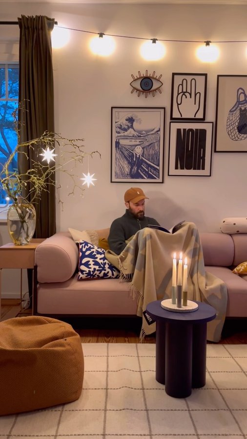 Instagram post by @villa_pocket for Smiley. Caption reads: [...] delighted with my selection from @smiley 
-....