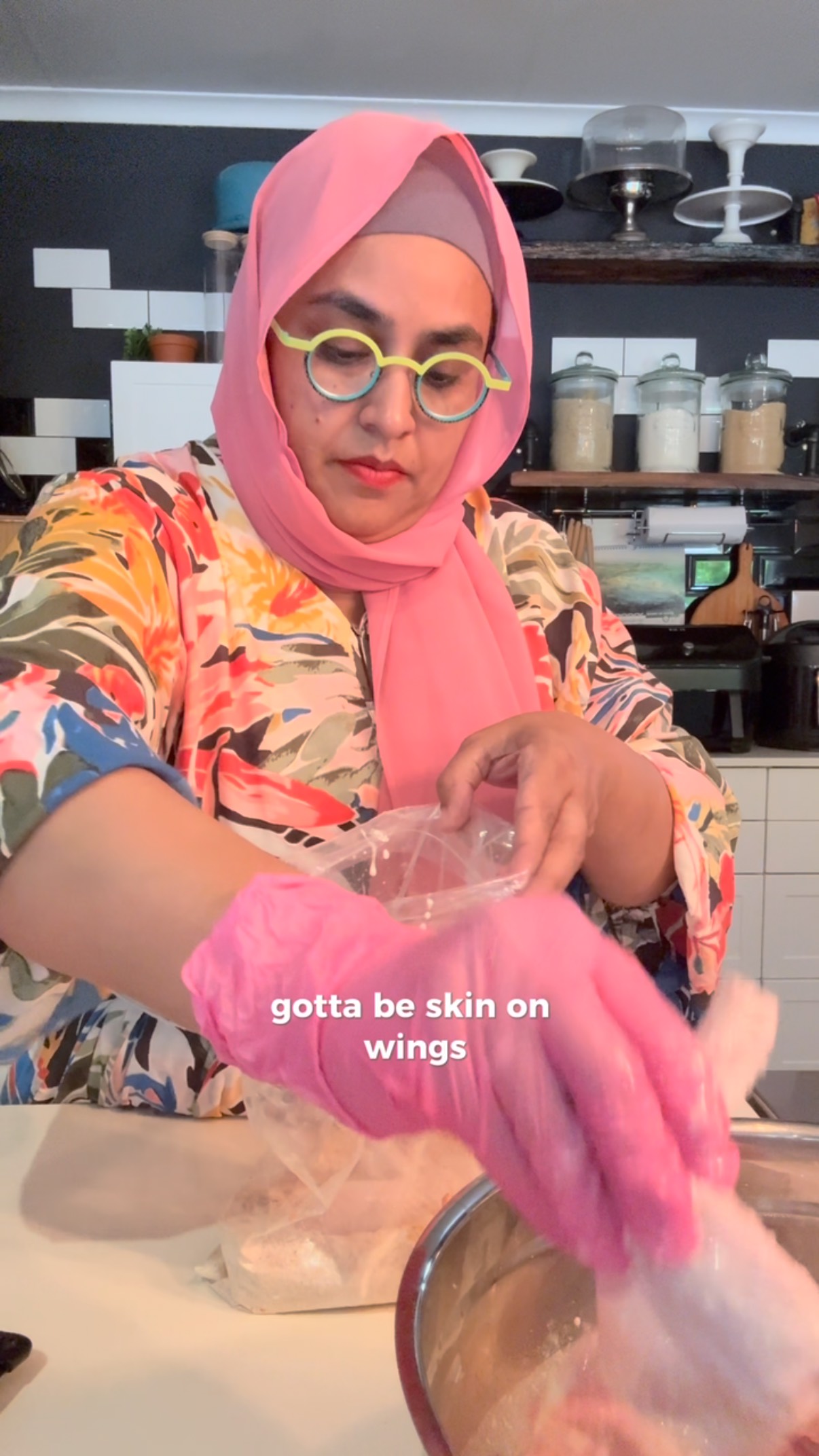 Instagram post by @fehmz for Instant Pot. Caption reads: Chicken licken style wings in the Versazone....