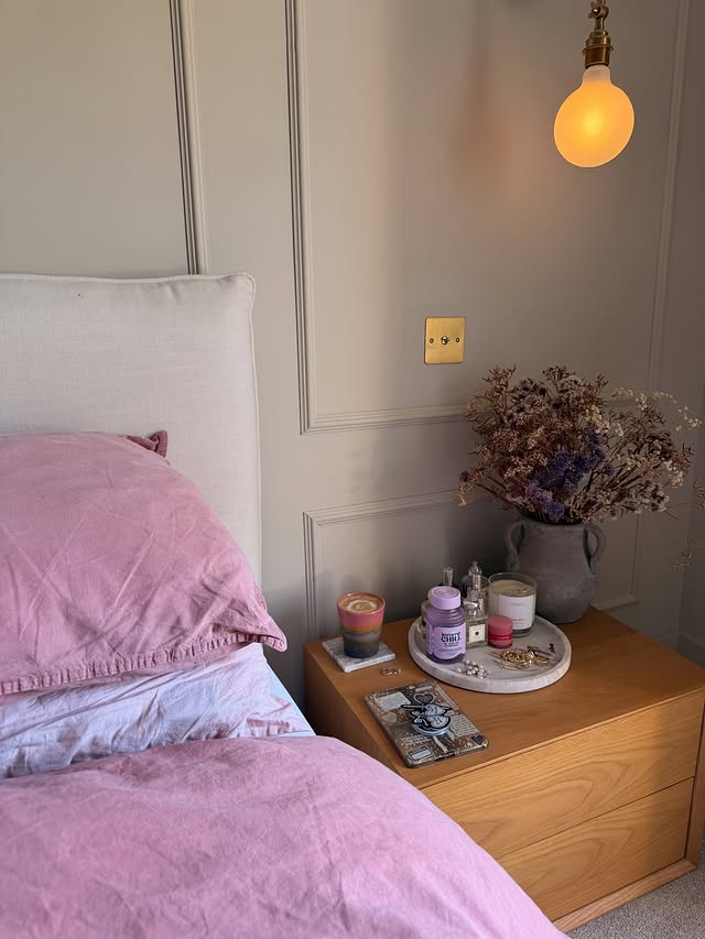 Instagram post by @laurahome_ for ESPA. Caption reads: [...] mantle styling 📸 6. new diffuser from....