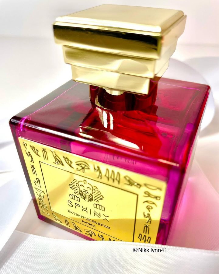 Instagram post by @nikkilynn41 for Sphinx Fragrances. Caption reads: [...] today to share with you all from....