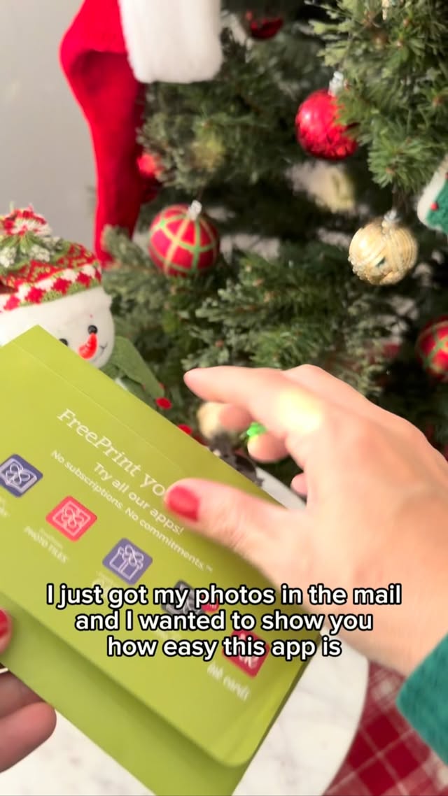 Instagram post by @fig_ol_life for FreePrints. Caption reads: [...] mail have you heard of this app called....