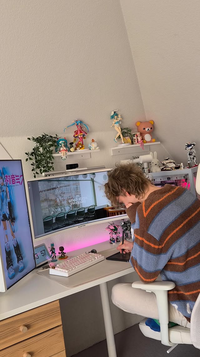 Instagram post by @g.film for HUION. Caption reads: [...] to do that hobby more often! :D With the....