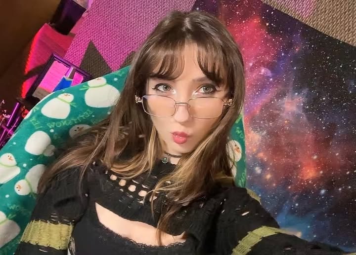 Instagram post by @shea_noelle for TIJN Eyewear. Caption reads: [...] these cutie blue-light glasses from....