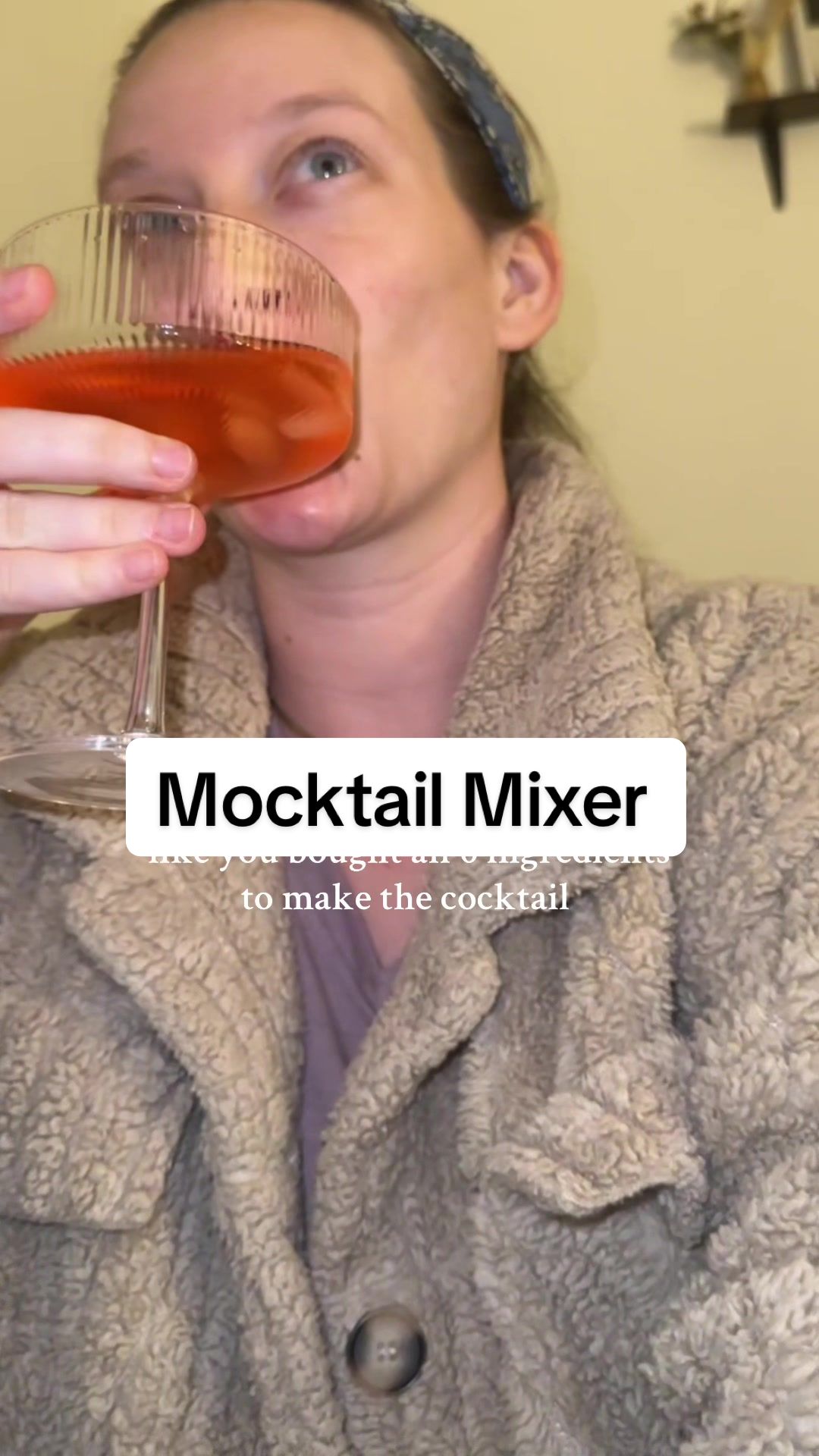 TikTok post by @haysiess for Craftmix. Caption reads: [...] #soberlife #mocktails #alcoholfree @Craftmix.