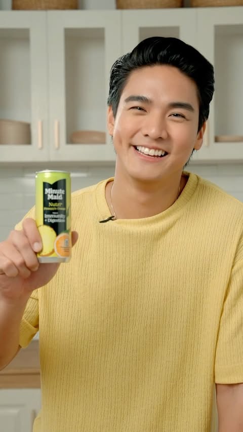 Instagram post by @michaelsager_ for Minute Maid. Caption reads: [...] ng buong araw. 🍊🍍 Try the new Minute Maid....