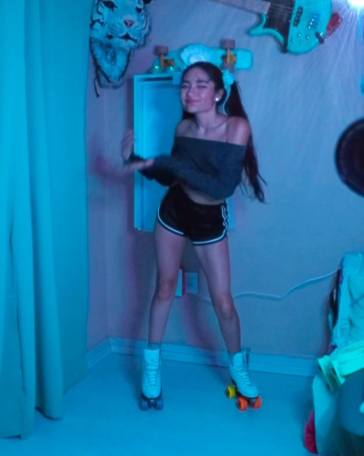 Instagram post by @priscilatnd for Atlantic Records. Caption reads: [...] been skating to it? ✨
Thank you....