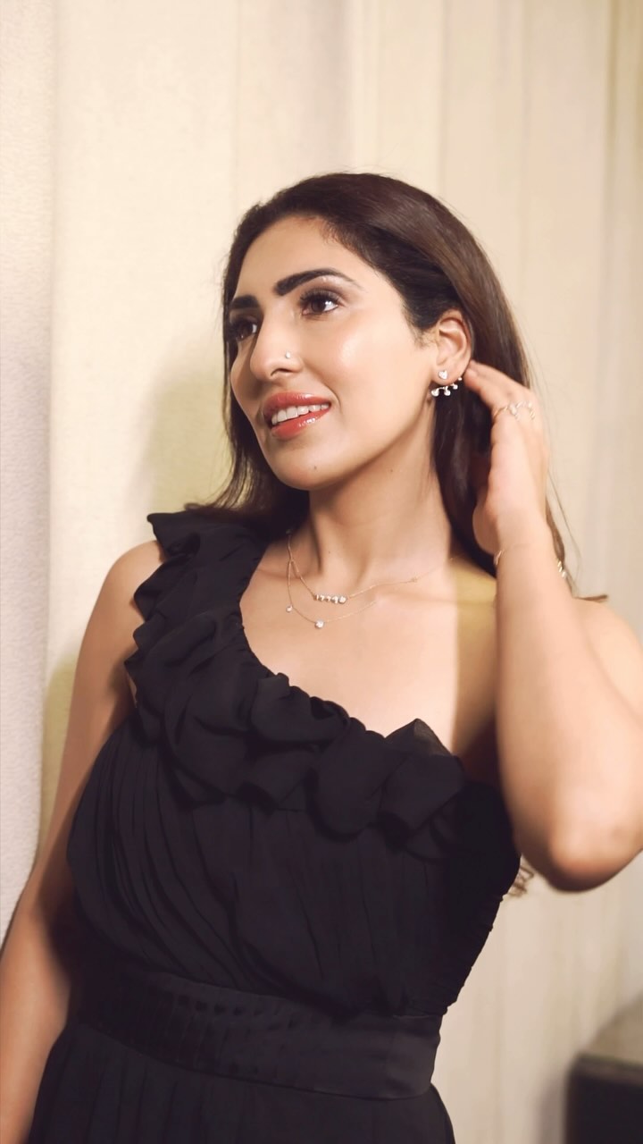 Instagram post by @nihharikaghai for CaratLane. Caption reads: #Ad Moonlit Elegance ✨ Adorned in the Luna....