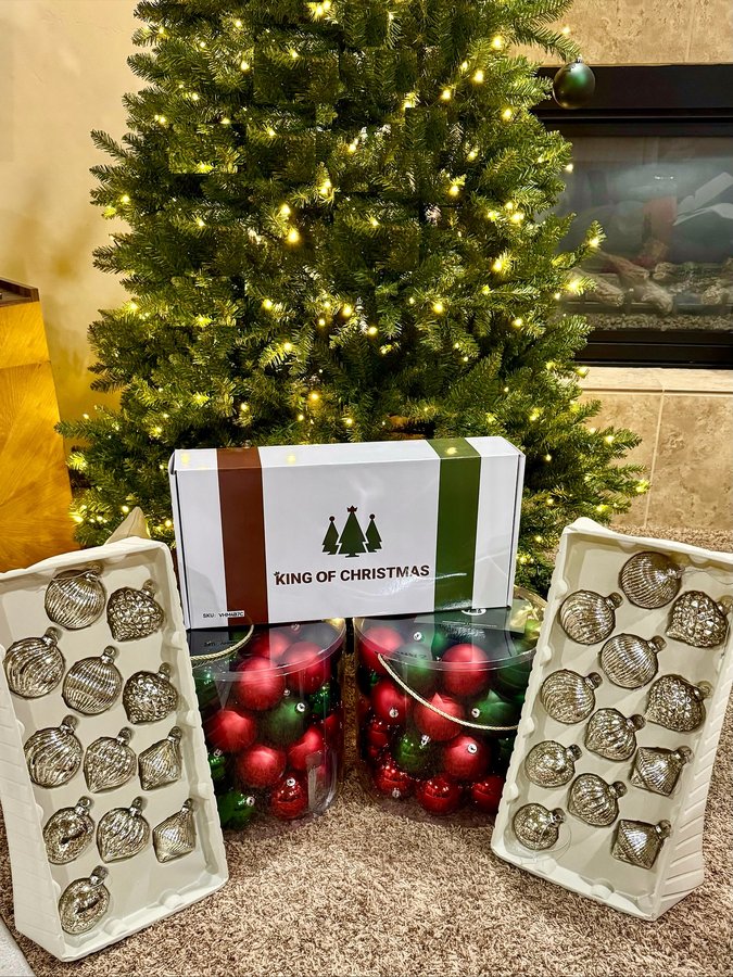 Instagram post by an influencer for King of Christmas. Caption reads: [...] more magical… and these @kingofchristmas....
