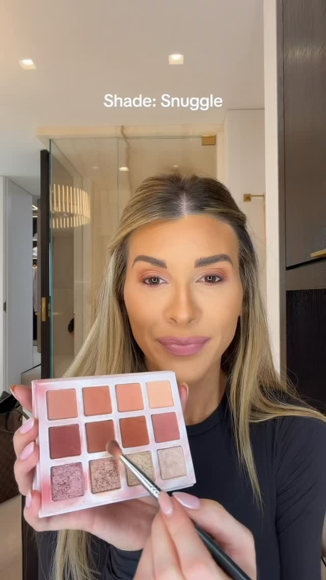 Instagram post by @annielawless for LAWLESS Beauty. Caption reads: DREAMY DAISY 🌸 the palette of my dreams 💭....