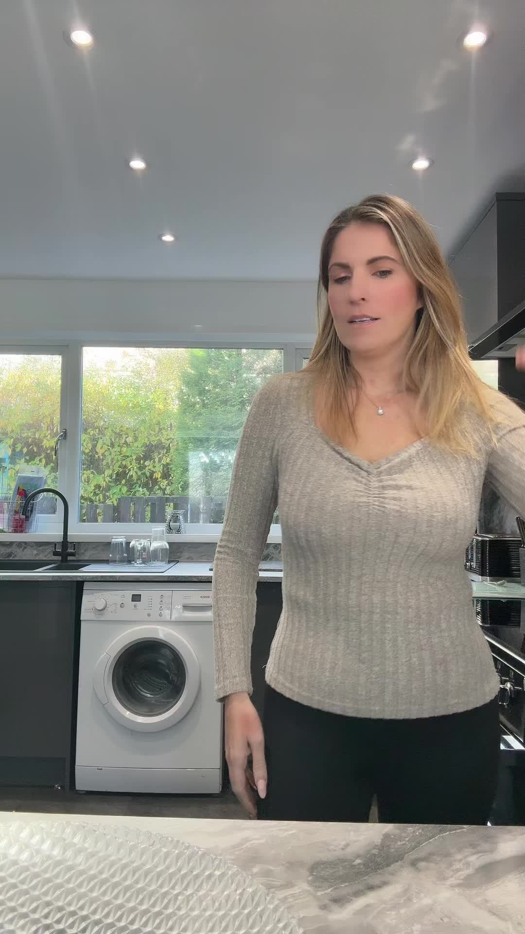 TikTok post by @stefntonicmain for MOOSLOVER. Caption reads: Best thing ever this winter fleece leggings by....