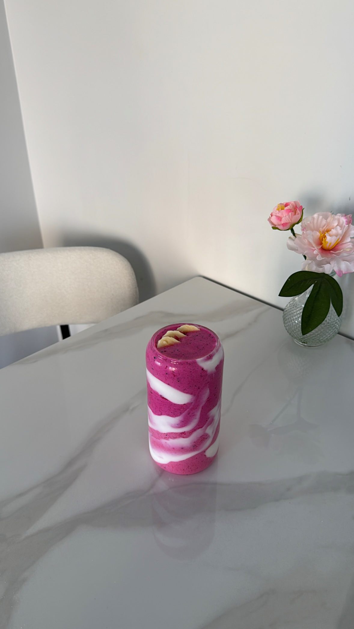 Instagram post by @denisehamdan for Pitaya Foods. Caption reads: [...] for summer and this smoothie with....