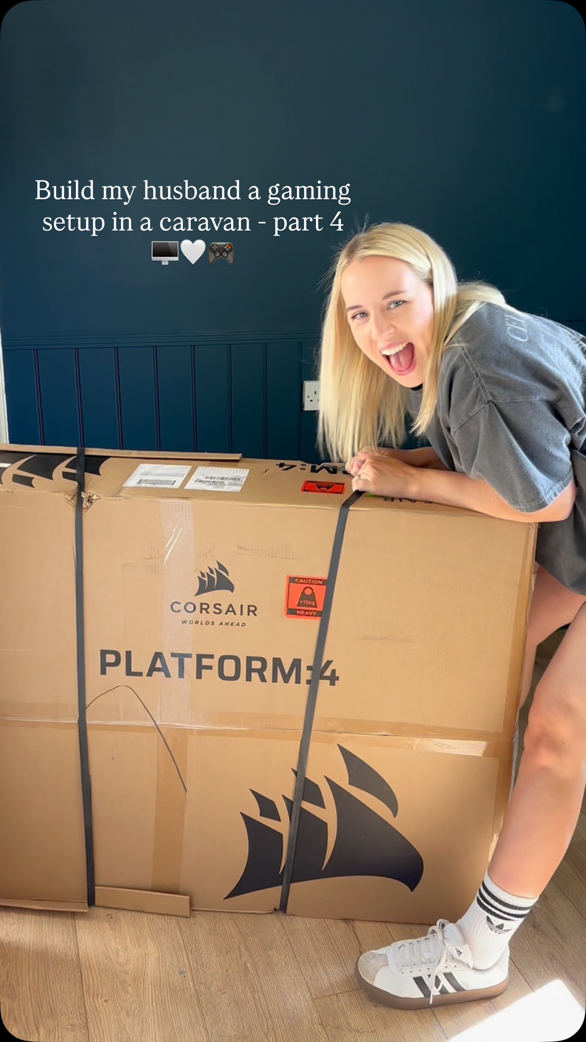 Instagram post by an influencer for CORSAIR. Caption reads: [...] stunning Platform 4 desk from @corsair which....