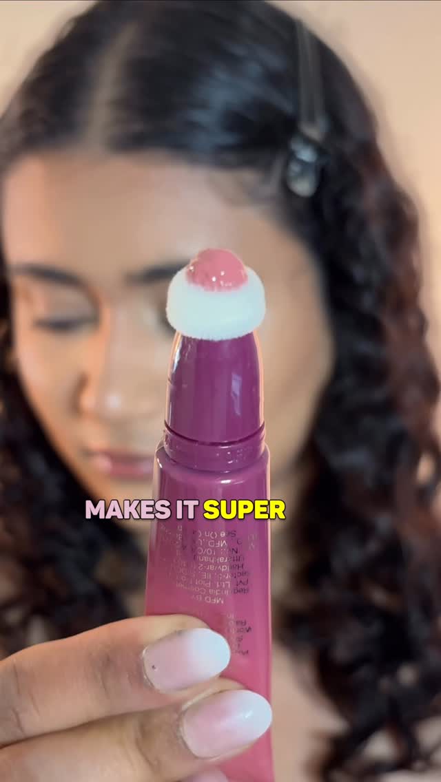 Instagram post by @obscure_makeup for Typsy Beauty. Caption reads: Comment “WANT” for 🔗 
The @typsybeauty Silk....