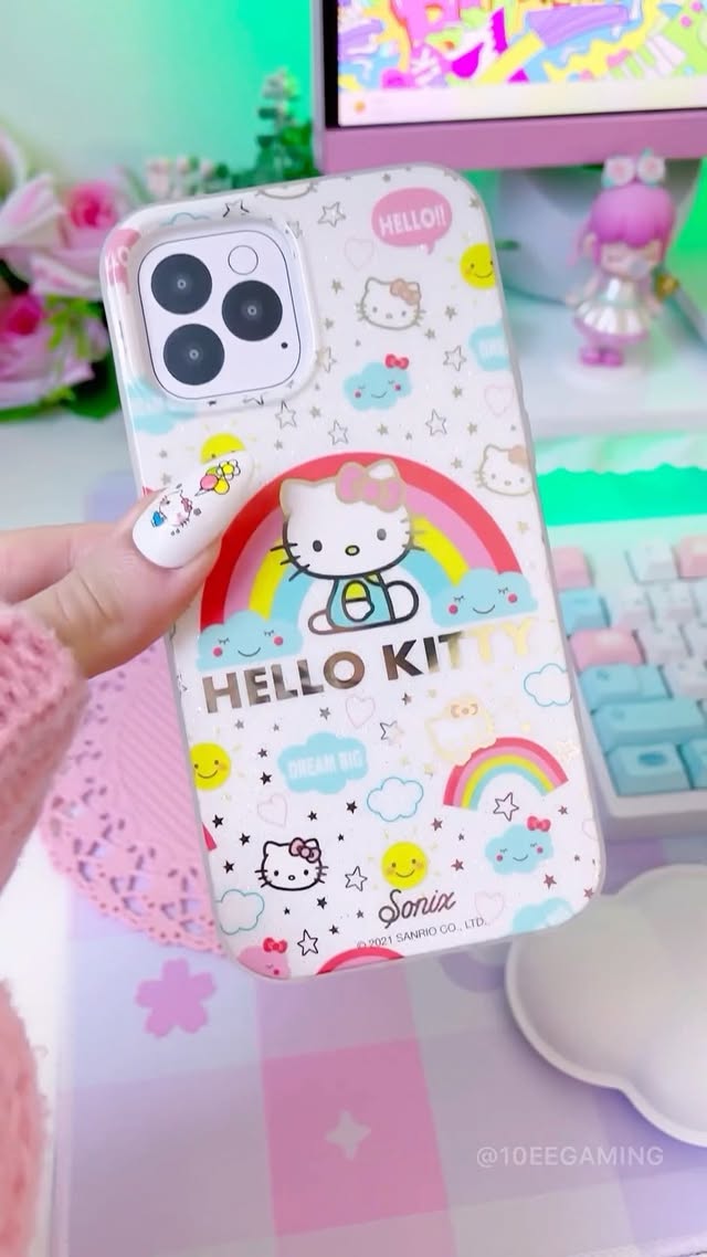 Instagram post by @10eegaming for Sonix. Caption reads: [...] look at the Sanrio x @shopsonix collection!....