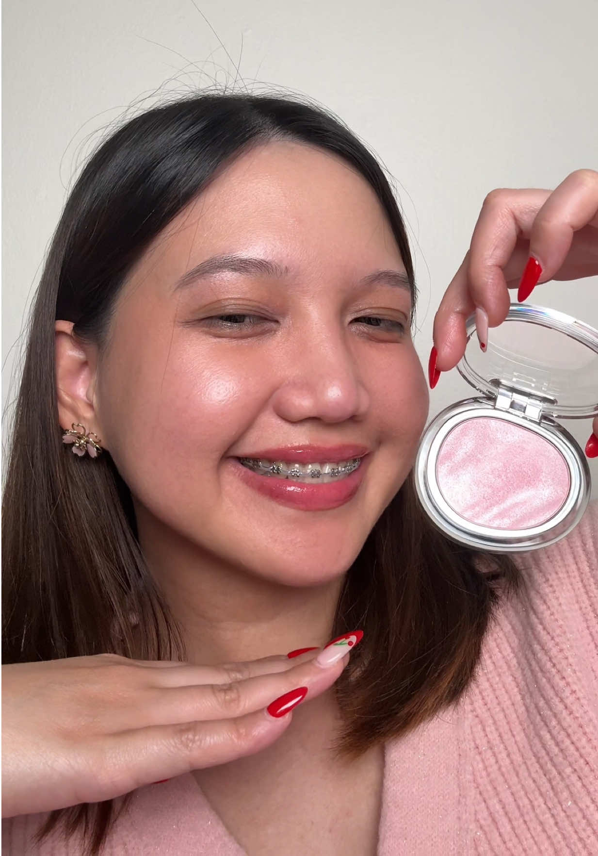 TikTok post by @chrischellenicole07 for JOOCYEE US. Caption reads: Adding a little bit of shimmer ✨🩷 @JOOCYEE US....