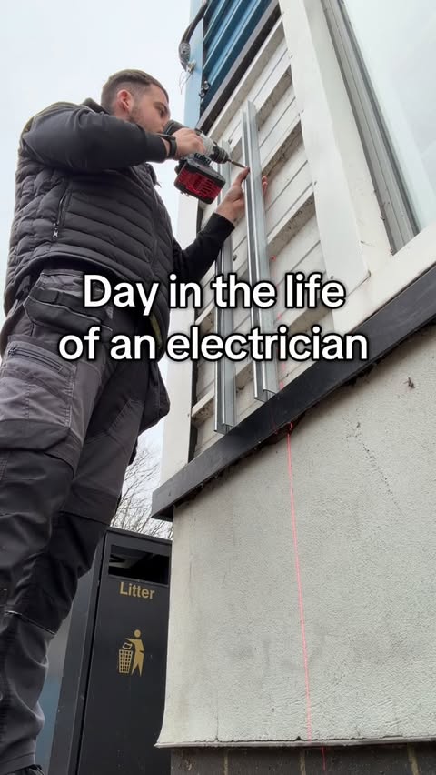 Instagram post by @omelectrical_ for Screwfix. Caption reads: [...] life of an electrician- Vlogmas with....