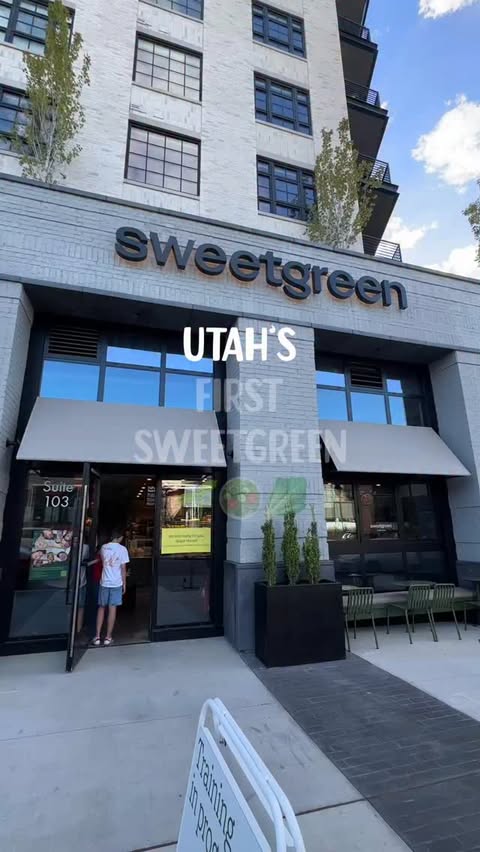 Instagram post by @charlotte.shares for sweetgreen. Caption reads: [...] LAKE CITY, THIS IS NOT A DRILL 🥗🚨....