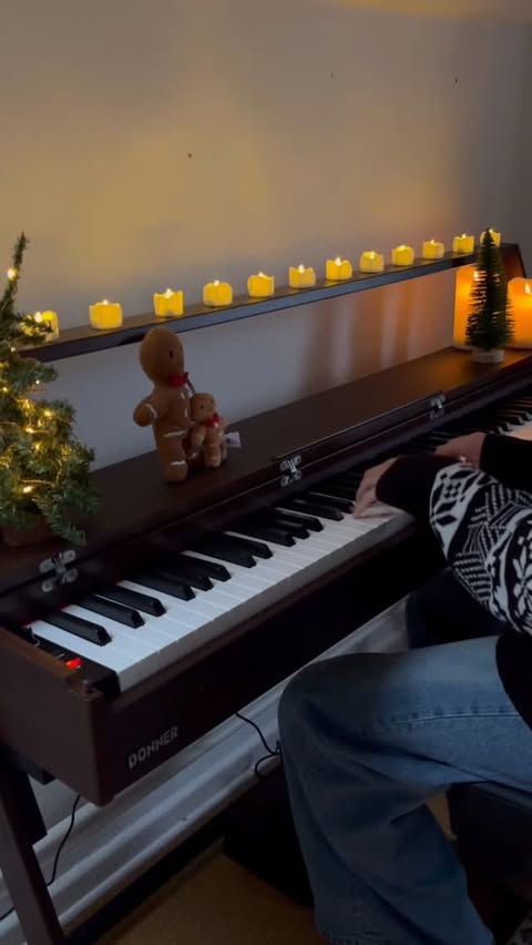 Instagram post by @aileensophiee for DonnerMusic. Caption reads: [...] mood with this amazing piano by ....