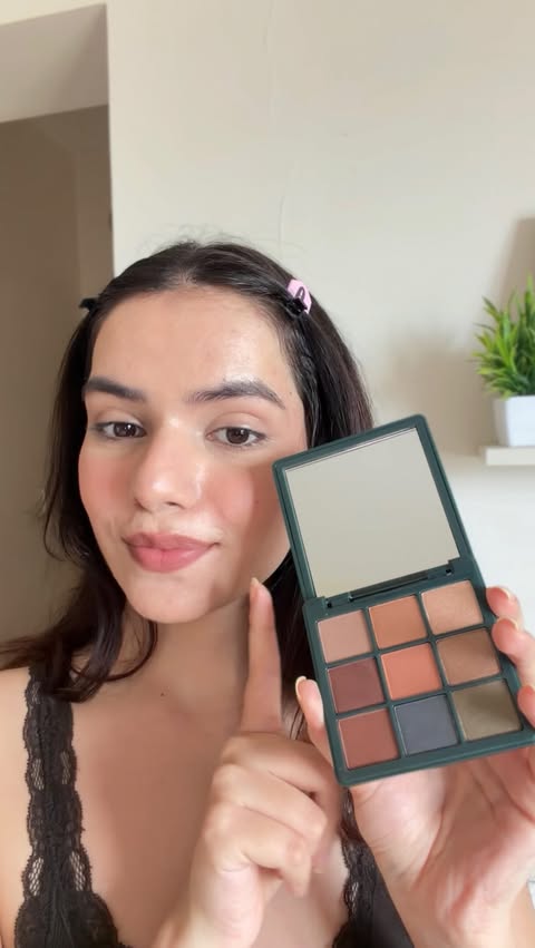 Instagram post by @theshreyakalra for Anastasia Beverly Hills. Caption reads: [...] Endless possibilities✨ The Anastasia Beverly....