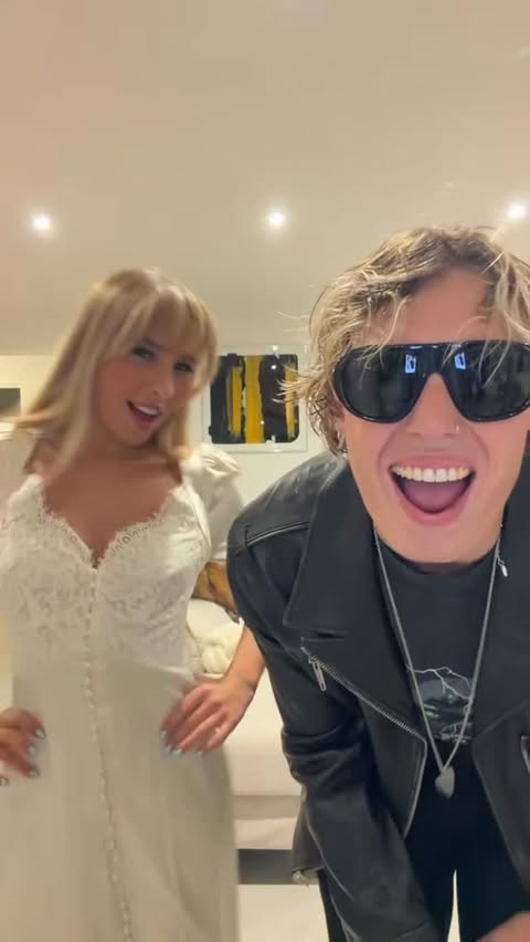 Instagram post by @lucas.drag for The Kooples. Caption reads: On est invité à un dîner @thekooples....