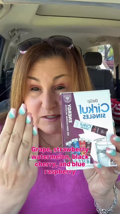 Instagram post by @mommasparkles222 for Stack Influence. Caption reads: [...] your favorite? Follow @drinkcirkul....