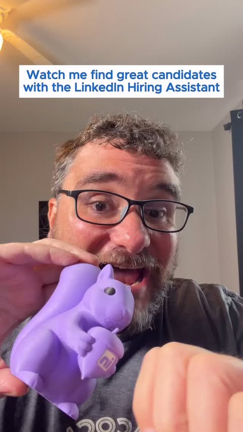 Instagram post by @realisticrecruiting for LinkedIn. Caption reads: [...] week and got 0 interviews. I used the....