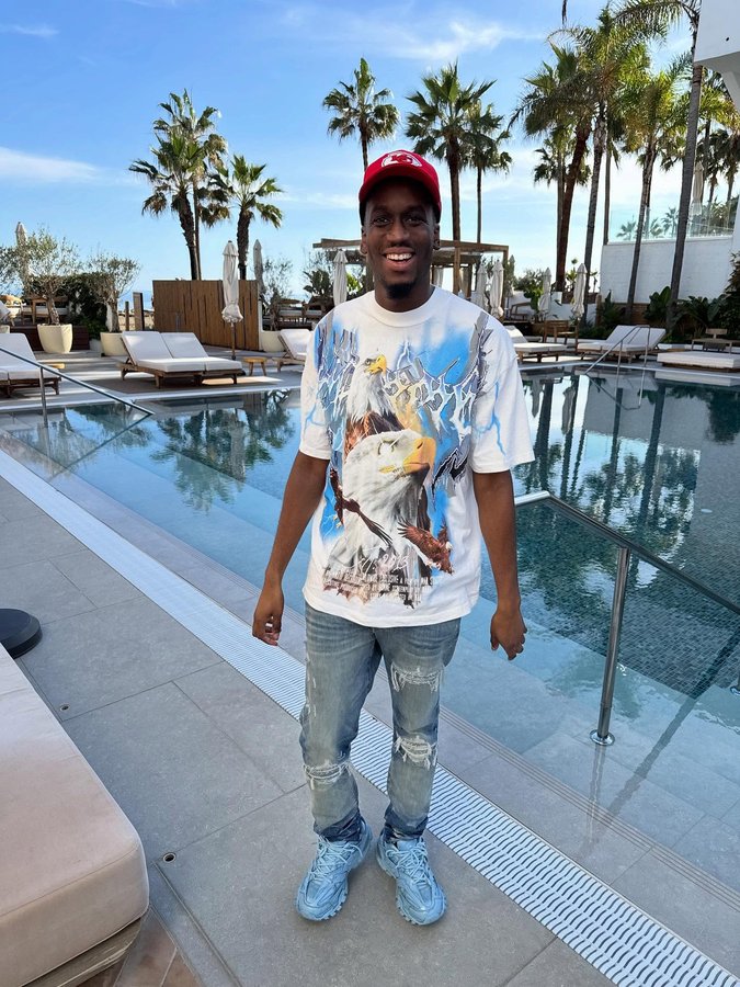 Instagram post by @manlikeisaac for boohooMAN. Caption reads: Jesus cured my depression. @boohoomanofficial.