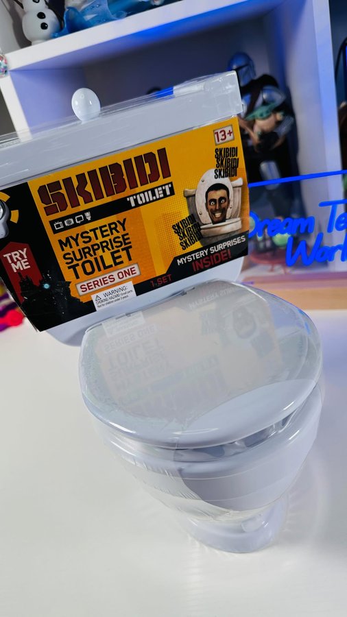 Instagram post by @dreamteamsworld for Bonkers Toys. Caption reads: Skibidi Mystery Surprise Toilet #skibiditoilettoys....