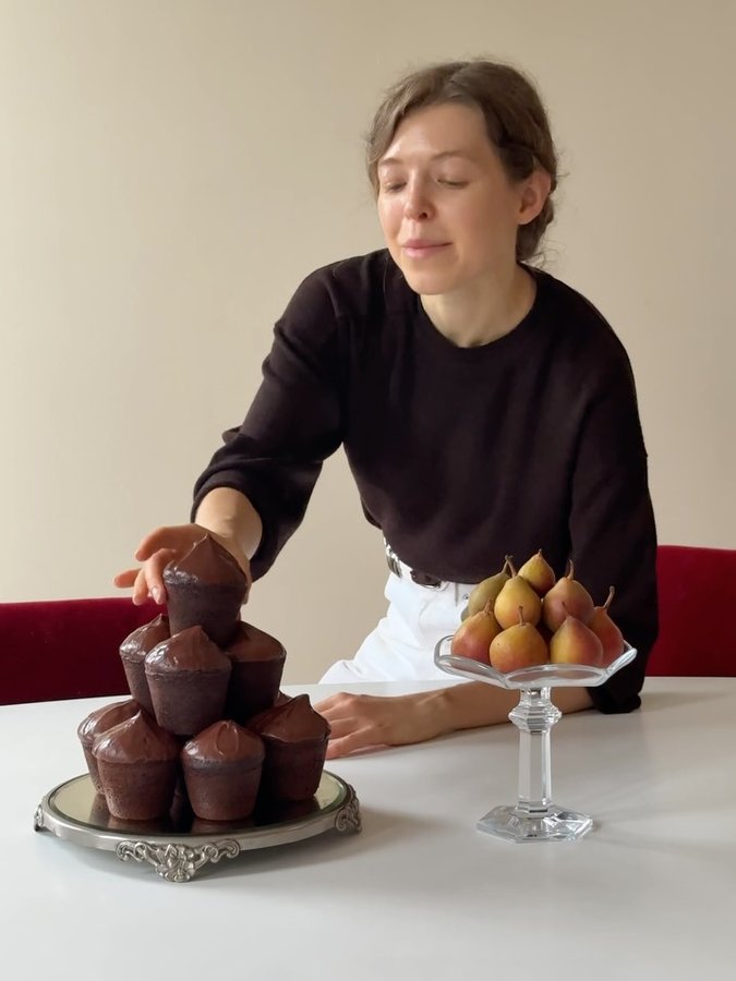 Instagram post by @paris.starn for Madewell. Caption reads: these chocolate pear hazelnut muffins, perfect for....