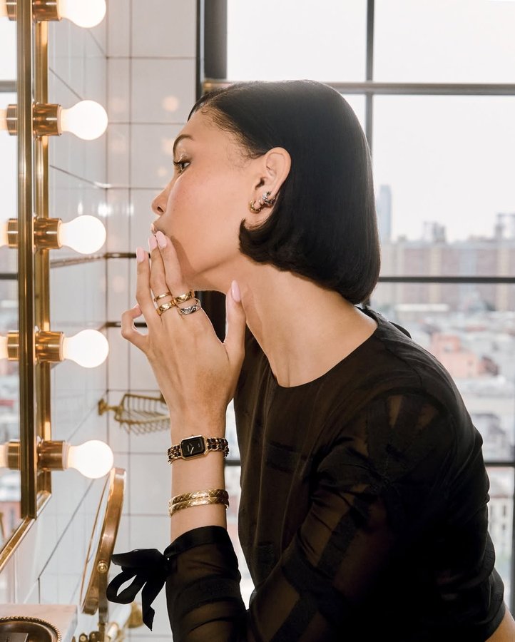 Instagram post by an influencer for CHANEL BEAUTY Community. Caption reads: who can‘t live without a watch? #chanelpremière....