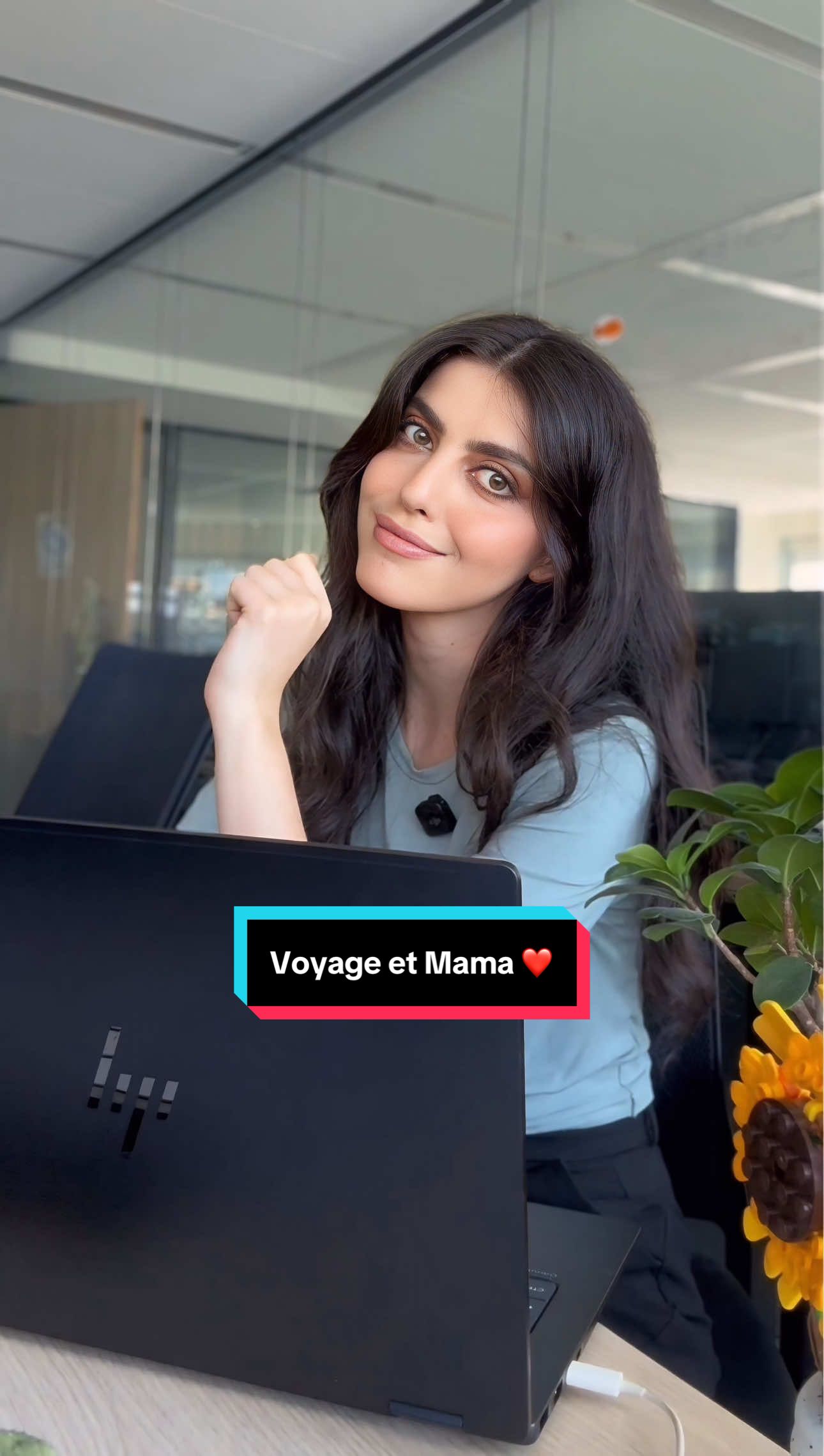 TikTok post by @estherium__ for Microsoft. Caption reads: Une semaine pour organiser un voyage avec Martine....