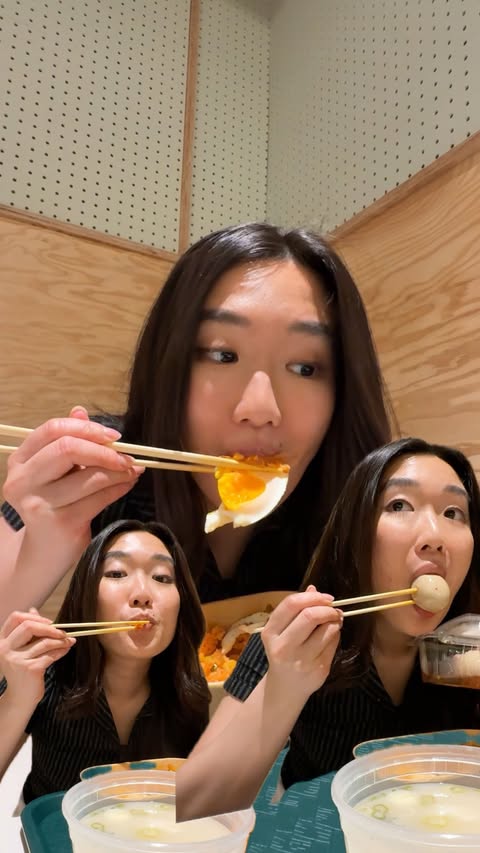 Instagram post by @vivecachow for Noshinku. Caption reads: @noshinku food adventures continue with some [...].