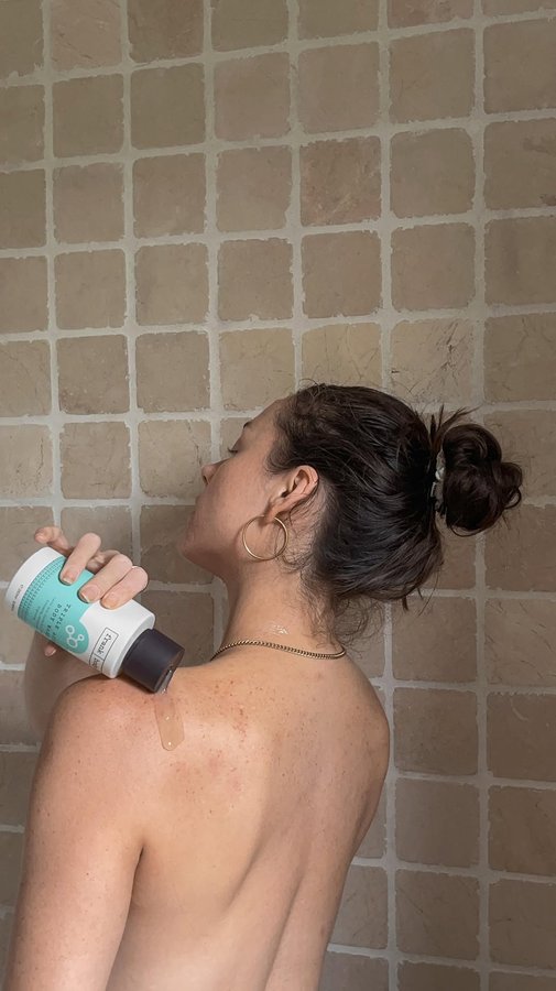 Instagram post by @madeleineedwards for Frank Body. Caption reads: I’m so happy this Triple Acid Body Mist exists....