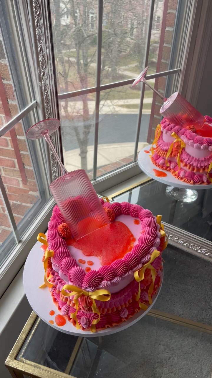 Instagram post by @cakesbylalae for Aperol Spritz. Caption reads: 𝕛ꪊડ𝕥 ꪖ ડρ𝕣ⅈ𝕥𝕫 ꪮꪶᦔꫀ𝕣

I’ve double and triple....