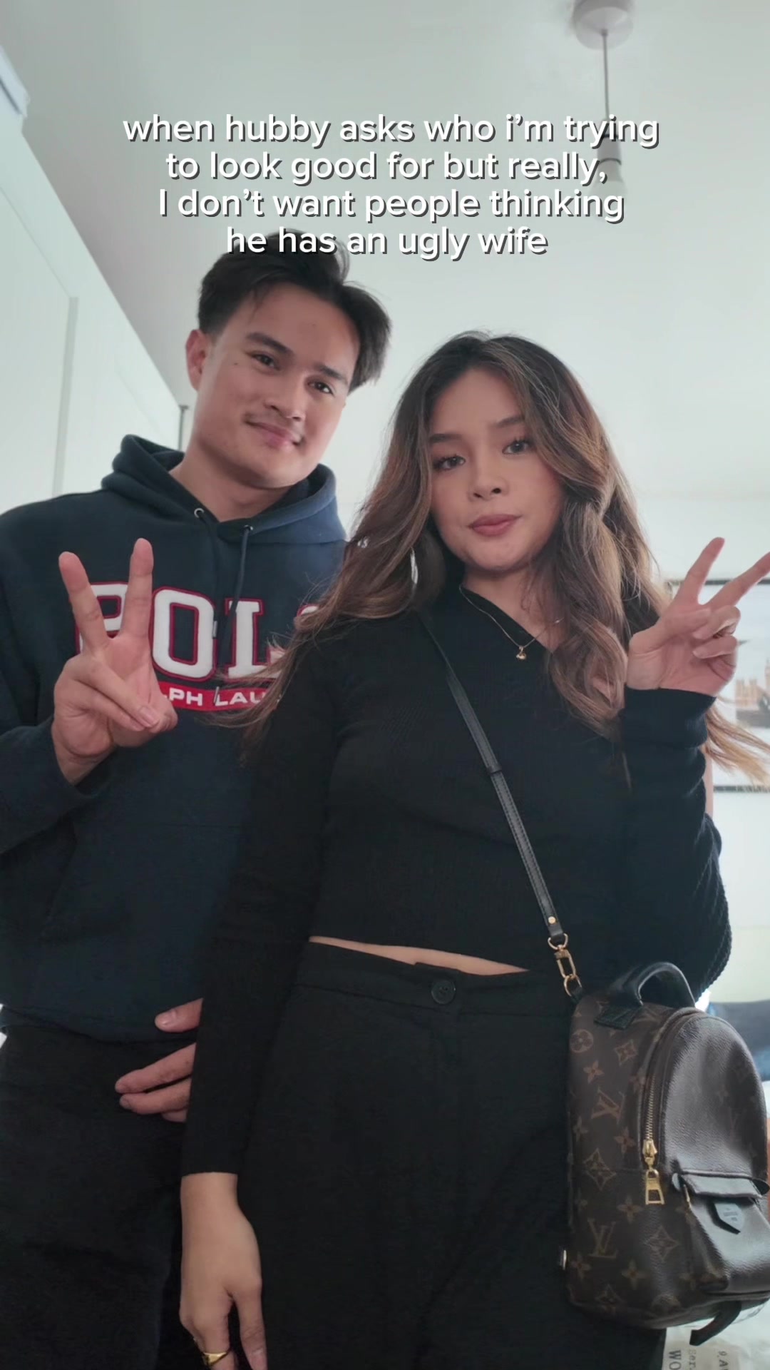 TikTok post by @gisellefernandezx for Dimple Color. Caption reads: [...] brows @Absidy Beauty Contact lenses @Dimple....