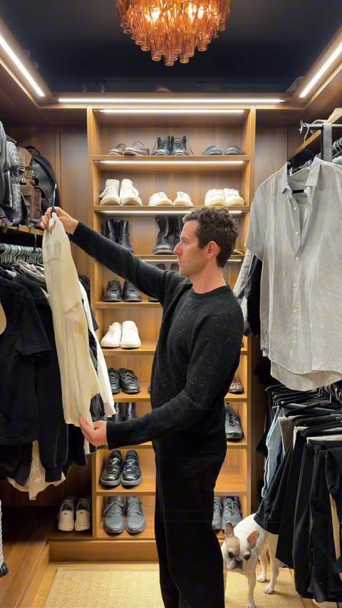 Instagram post by @bentaylortech for Vinted. Caption reads: [...] no selling fees) and shop. Follow my Vinted....