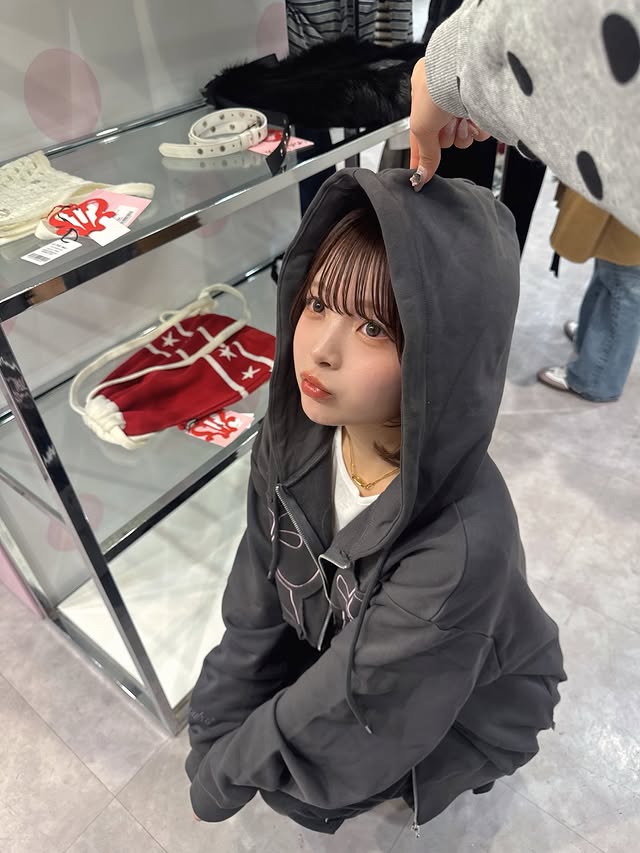 Instagram post by @77_sakura_ for MUSINSA. Caption reads: [...] 
@musinsa_japan.