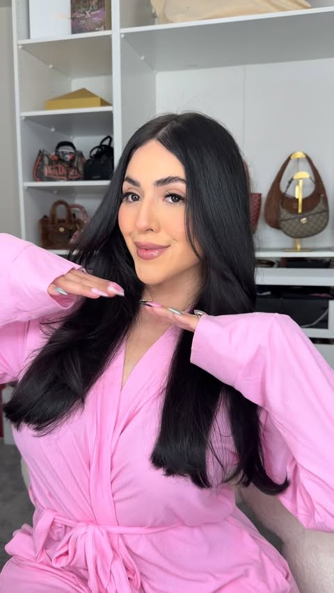 Instagram post by @lupeariass for Beachwaver Co.. Caption reads: @thebeachwaver blow brush 4 in 1 hair dryer set ✨....