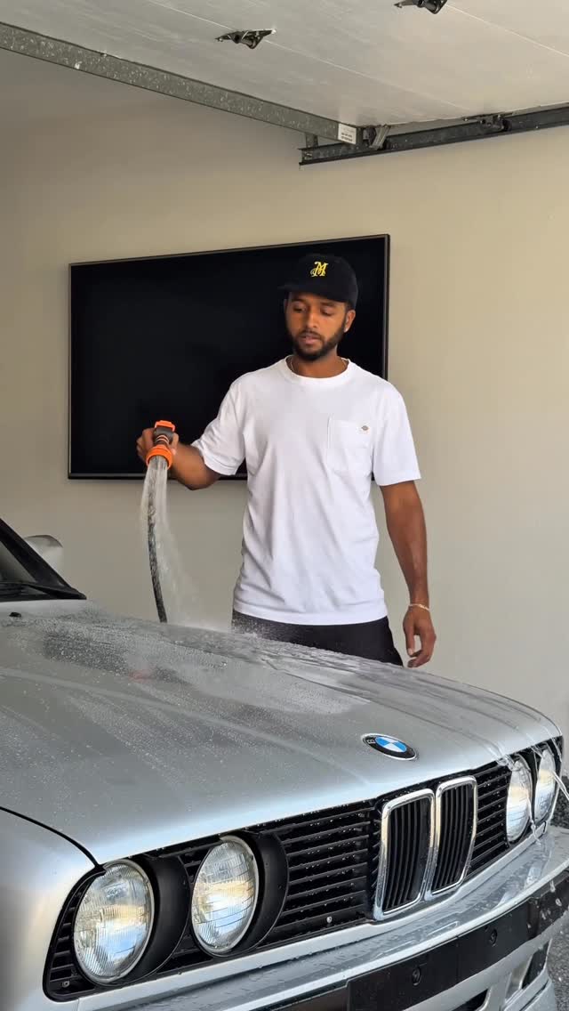 Instagram post by @moniqueandreese for Meguiar’s. Caption reads: #MeguiarsPartner A gift that actually gets used!....