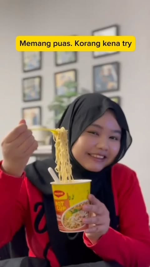 Instagram post by @sipipipou for MAGGI Belgium. Caption reads: Musim-musim hujan ni, pekena MAGGI®️ Hot Cup Sup....