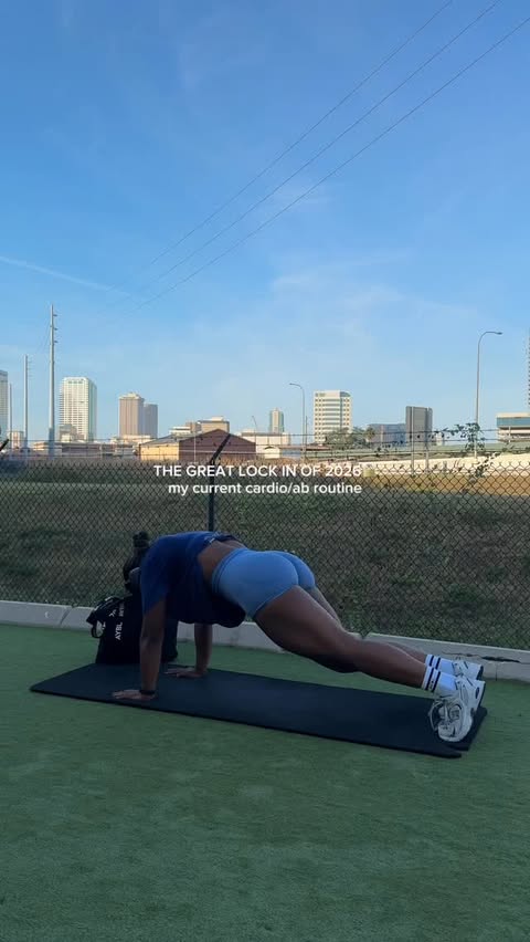 Instagram post by @laiiiland for EHPlabs. Caption reads: If your goal is fat loss, this is how I approach....