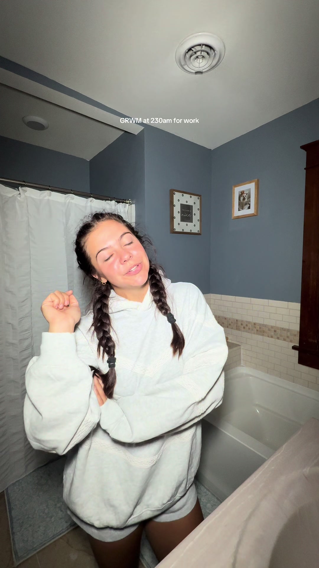 TikTok post by @alli.aliviaaa for ILIA Beauty. Caption reads: [...] Pure @Skylar Clean Beauty @ILIA Beauty .