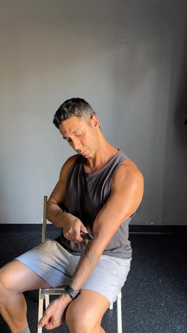 Instagram post by @mehdidalili.pt for Achedaway. Caption reads: Introducing the Achedaway Mini Scraper: Your....